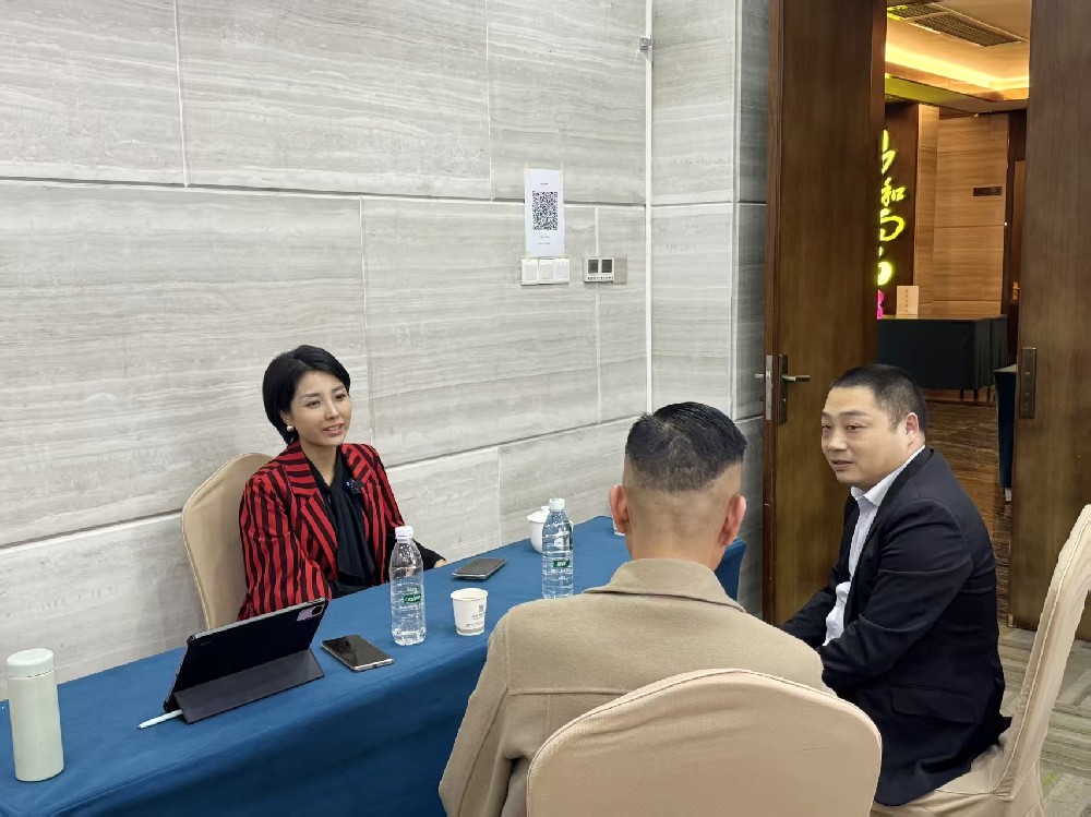 1772525514467472.jpg 17王菲桐老师沟通.jpg